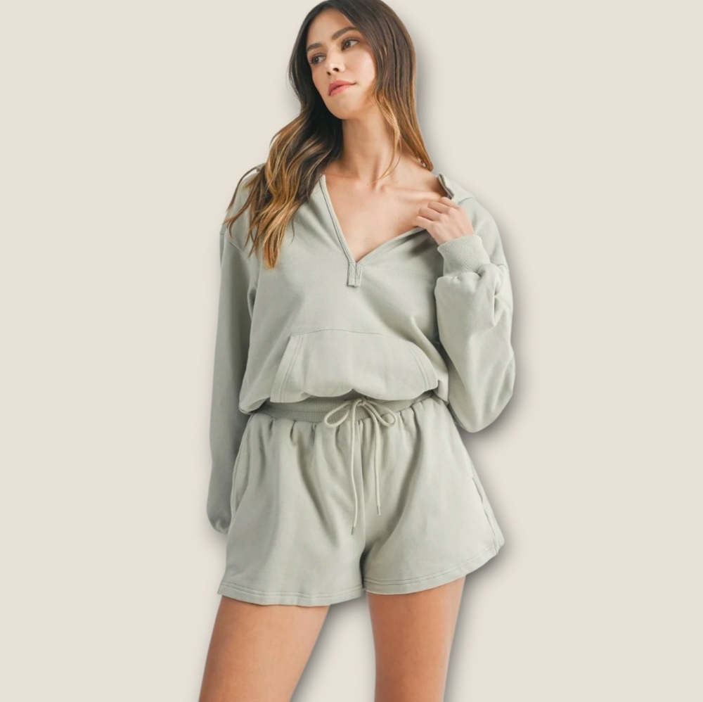 NWT MABLE French Terry Long Sleeve V-Neck Hooded Drawstring Waist Sage Romper M - Picture 2 of 14